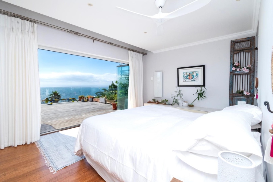 3 Bedroom Property for Sale in Fresnaye Western Cape